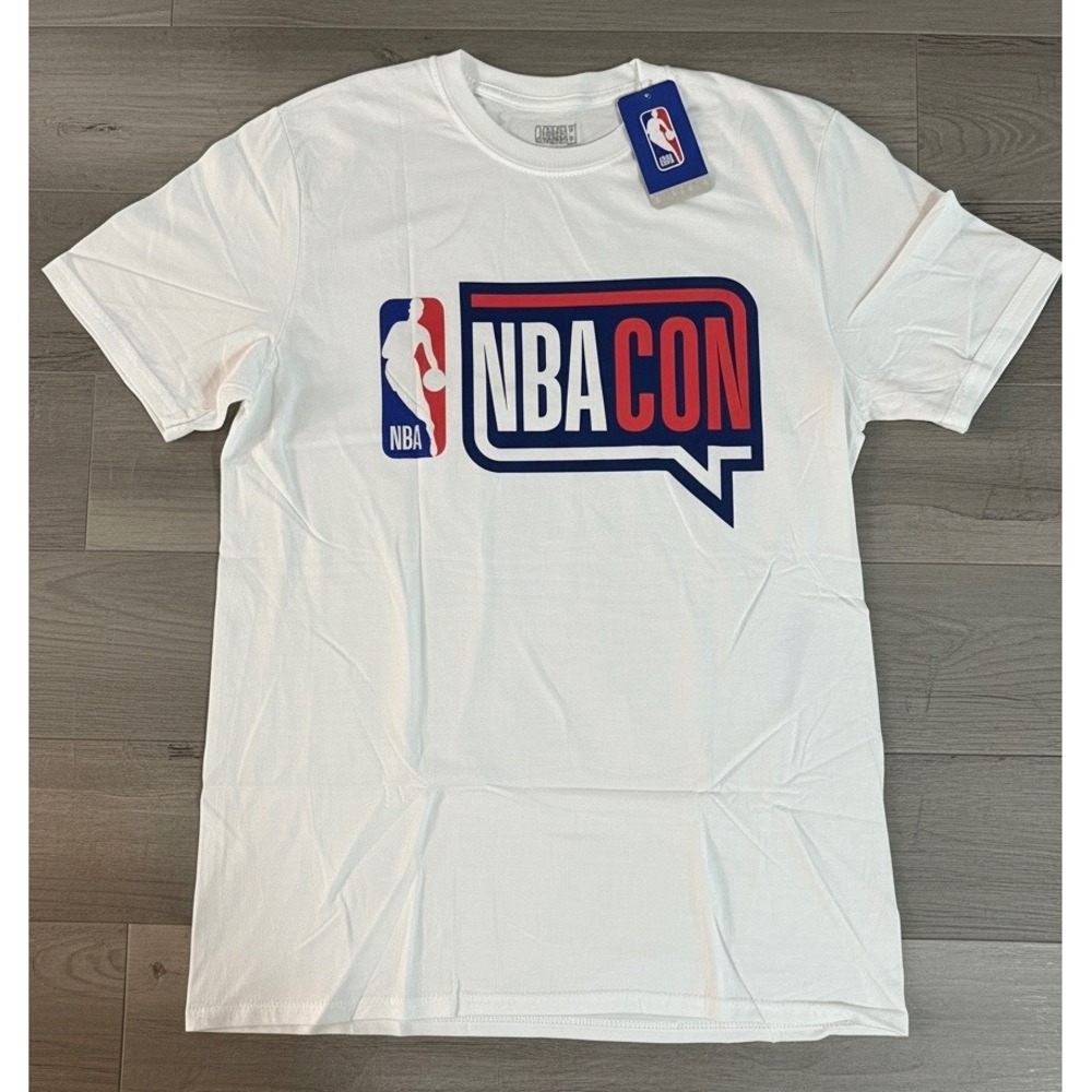 NWT Men's Medium NBA Con Las Vegas Nevada White Graphic T-Shirt